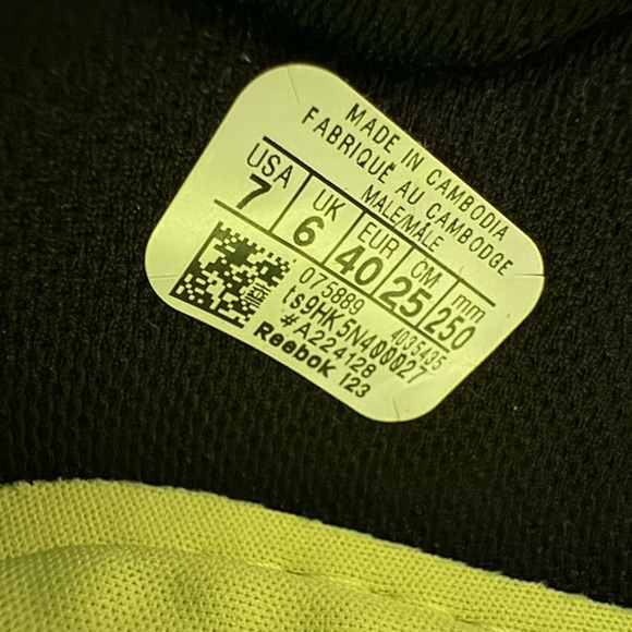 Reebok Men's Black Athletic Shoes - Picture 7 of 11